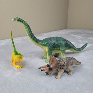 Lot Of 3 Dinousaurs Toys Figures